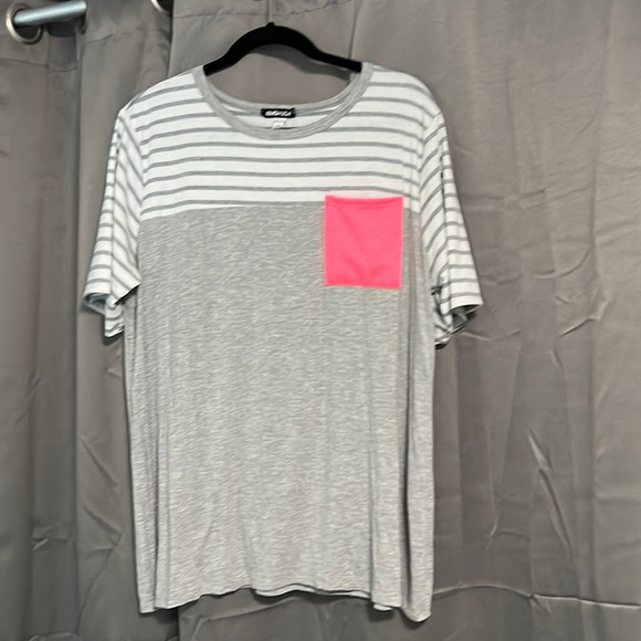 2X Heimish USA Heather Gray and White Stripes and Hot Pink Pocket - Picture 1 of 4
